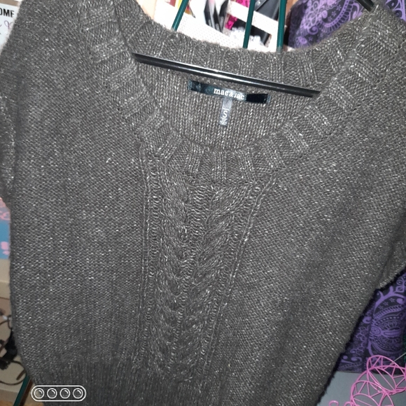 Mac & Jack brown Knit top. - Picture 10 of 16